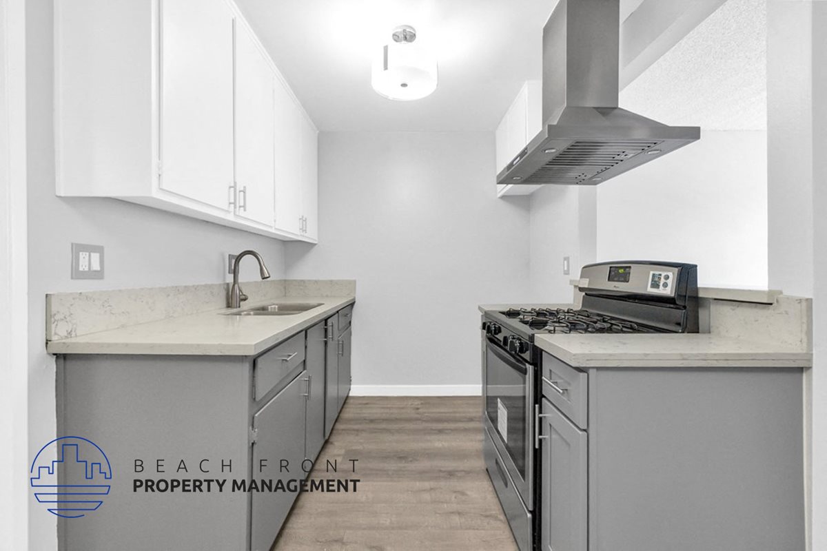 1725 Lemon Ave. Rentals - Long Beach